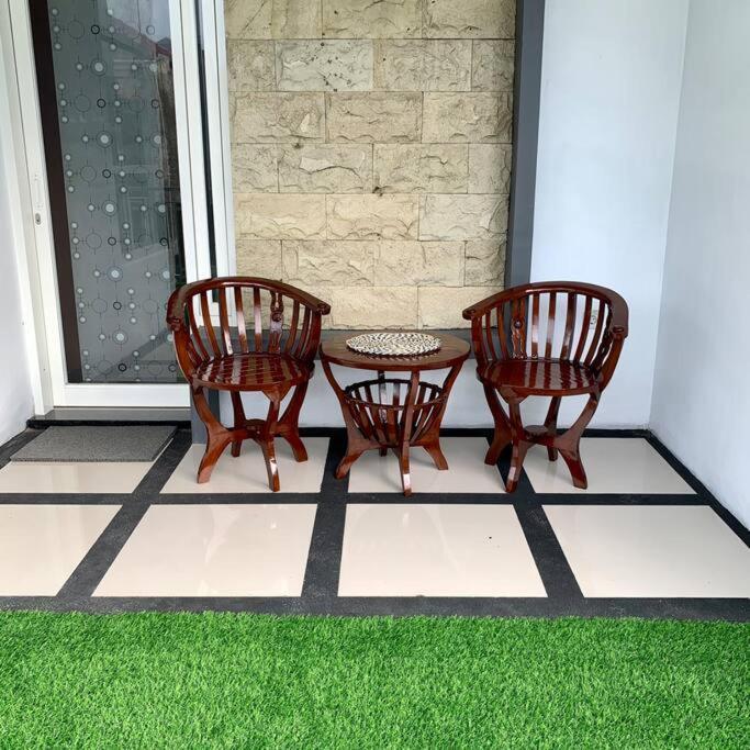 Kayz Villa Batu Dengan Kolam Renang Pribadi Batu (East Java) Exterior foto